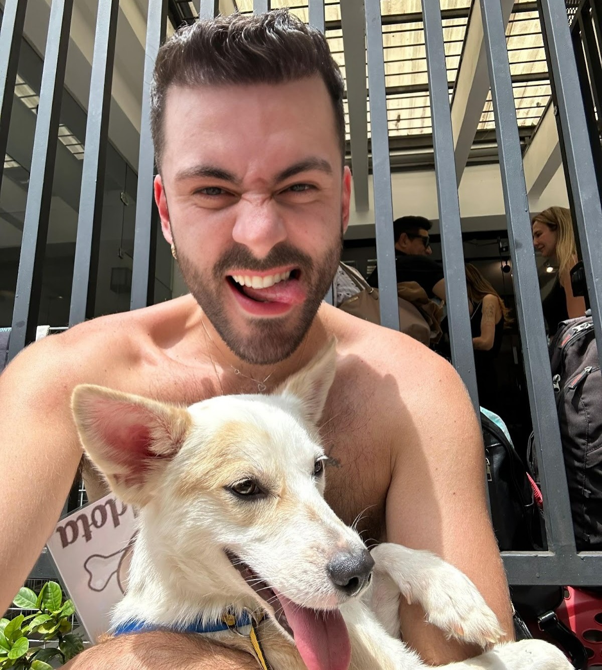 notícia YOHAN lança a campanha ‘Adote um Amor Quebrado’ em parceria com ONG renomada