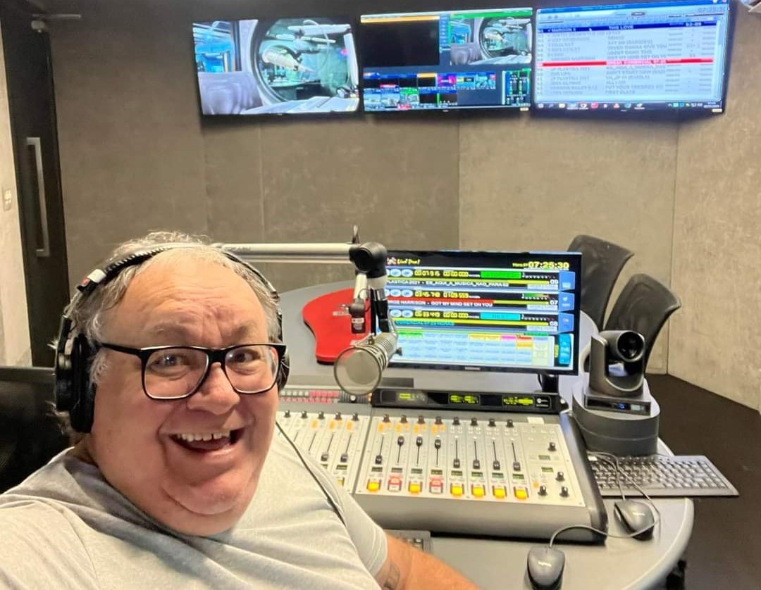 notícia Yankee Hungria completa 37 anos de rádio  e fala sobre seu amor pela comunicação e gastronomia