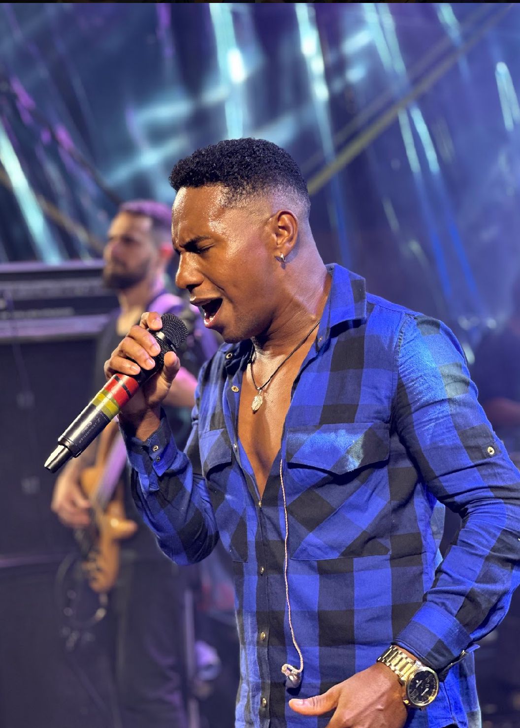 notícia NOTA: Cantor Jefinho comemora sucesso dos shows da agenda junina