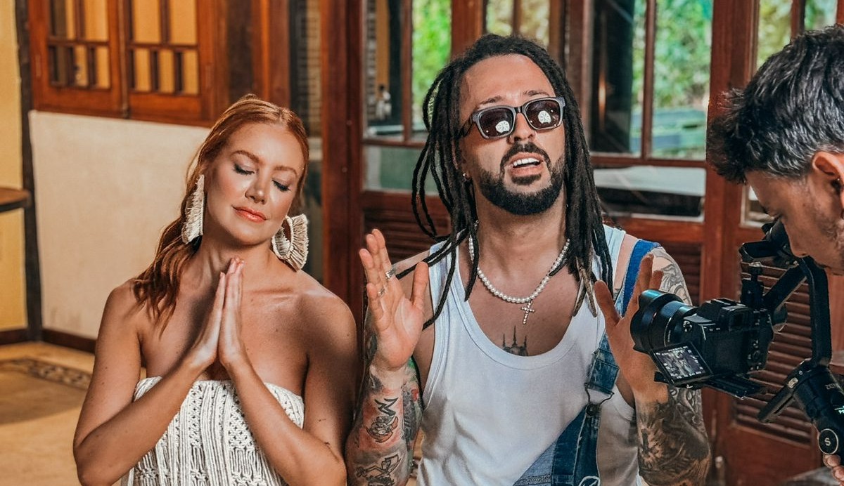 notícia Julies conquista seu maior lançamento ao lado de Sofia Gayoso em “Quem Sabe”