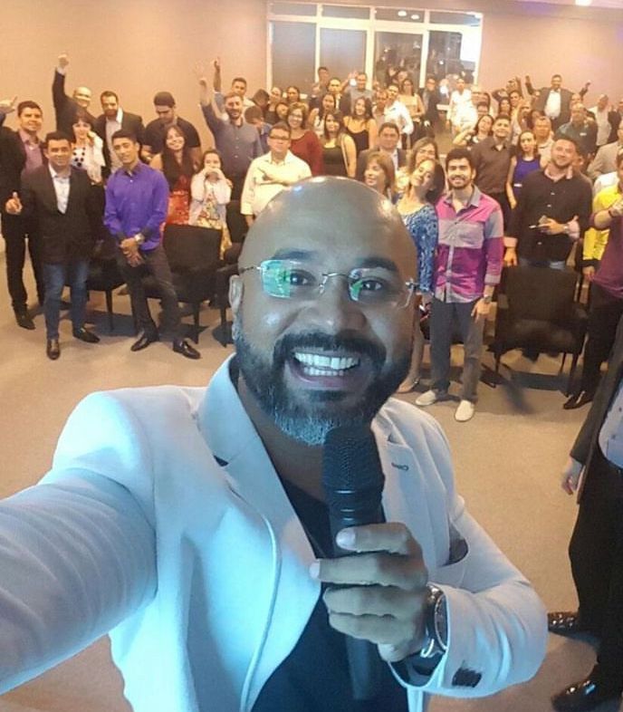 notícia Palestra sobre comunicação nas vendas mostra impacto do método M2M