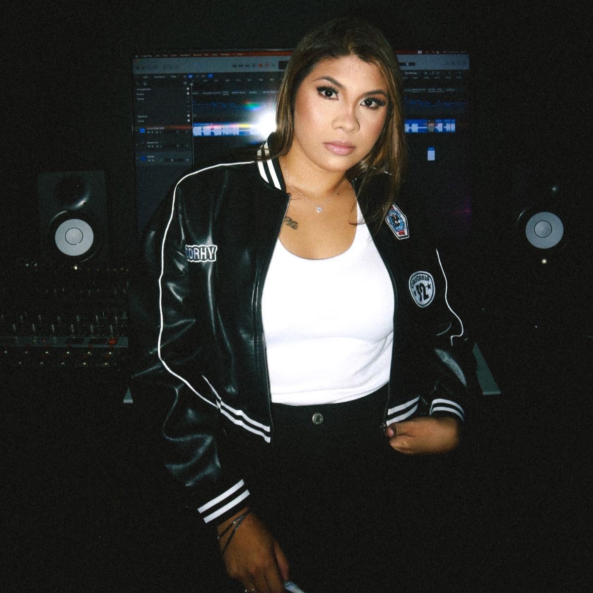notícia Jullia Lança Seu CD de Estreia: 