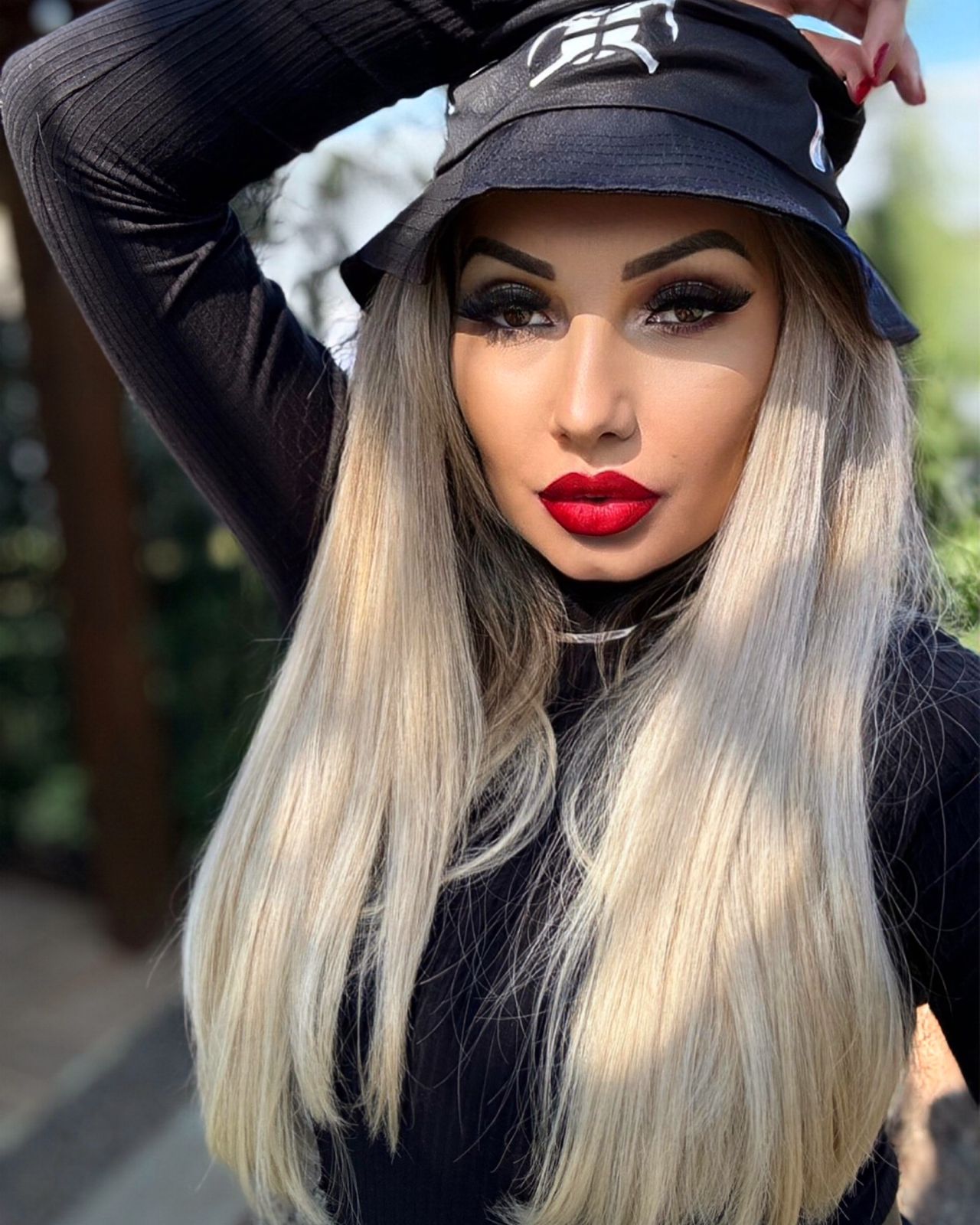 notícia Chaline Grazik, a Renomada Vidente, Está Bombando na Mídia