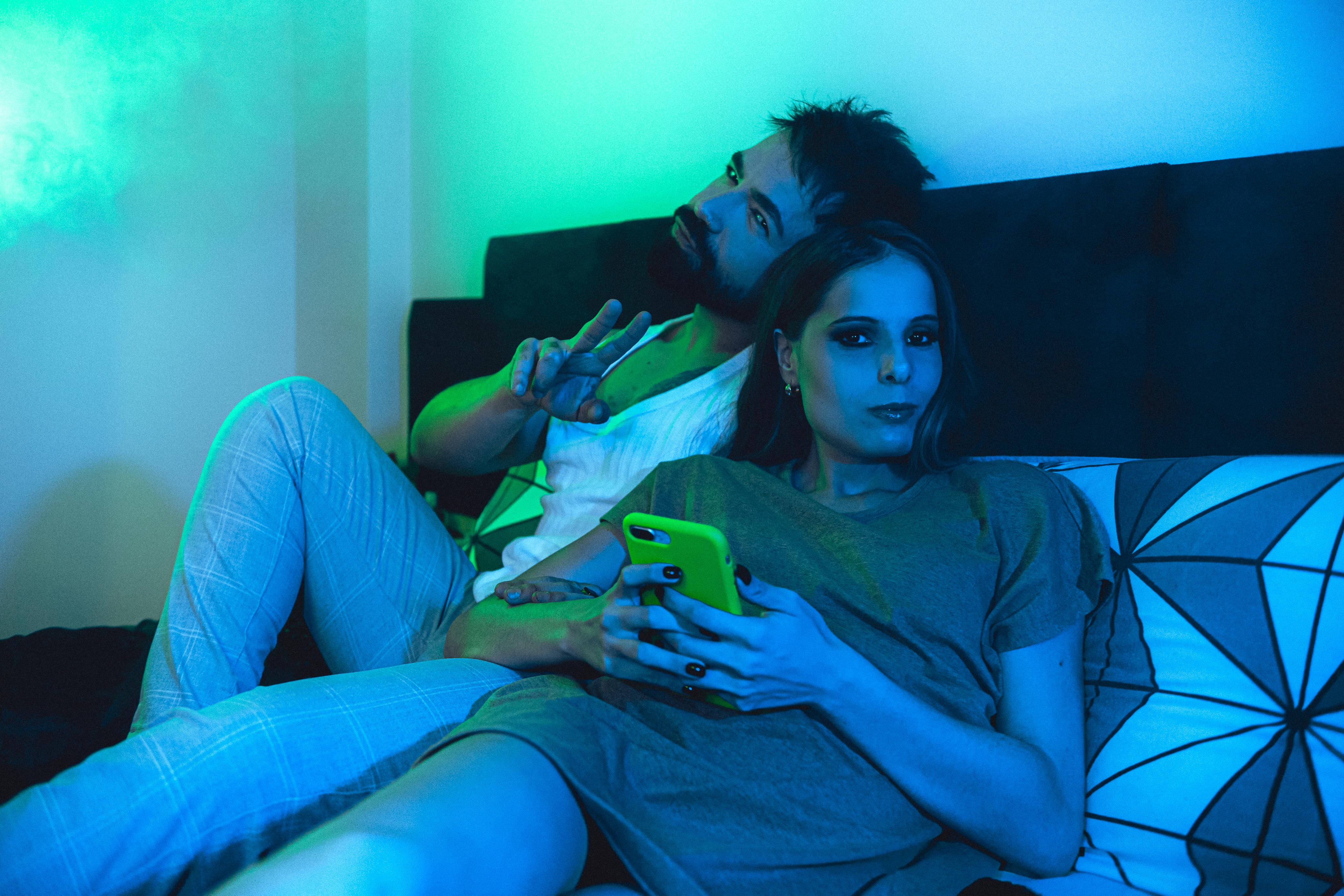 notícia Com uma melodia envolvente e uma letra profunda, ‘Ninguém é de Ninguém’ é a faixa que ocupa a segunda posição no primeiro álbum solo do cantor e compositor, Má Donato.