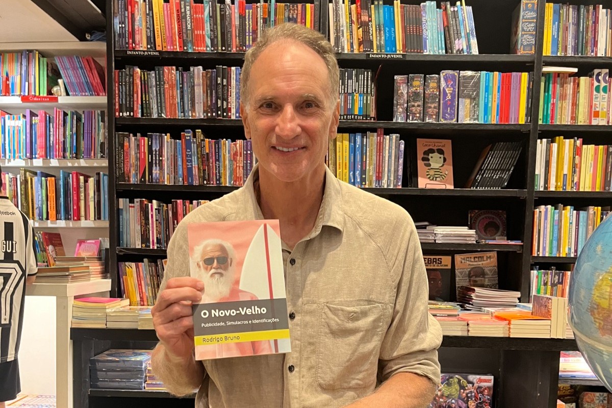 notícia Jornalista Rodrigo Bruno explora o impacto do marketing no comportamento de idosos em novo livro