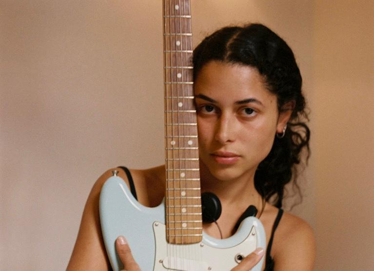 notícia Alici lança o álbum de estreia, 