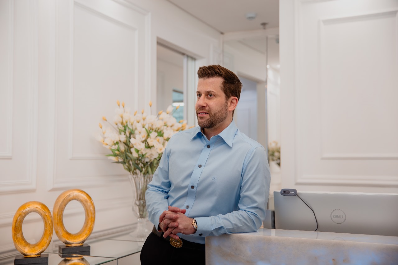 notícia Dr. José Cury alerta: Conheça os riscos das múltiplas cirurgias simultâneas e como se prevenir