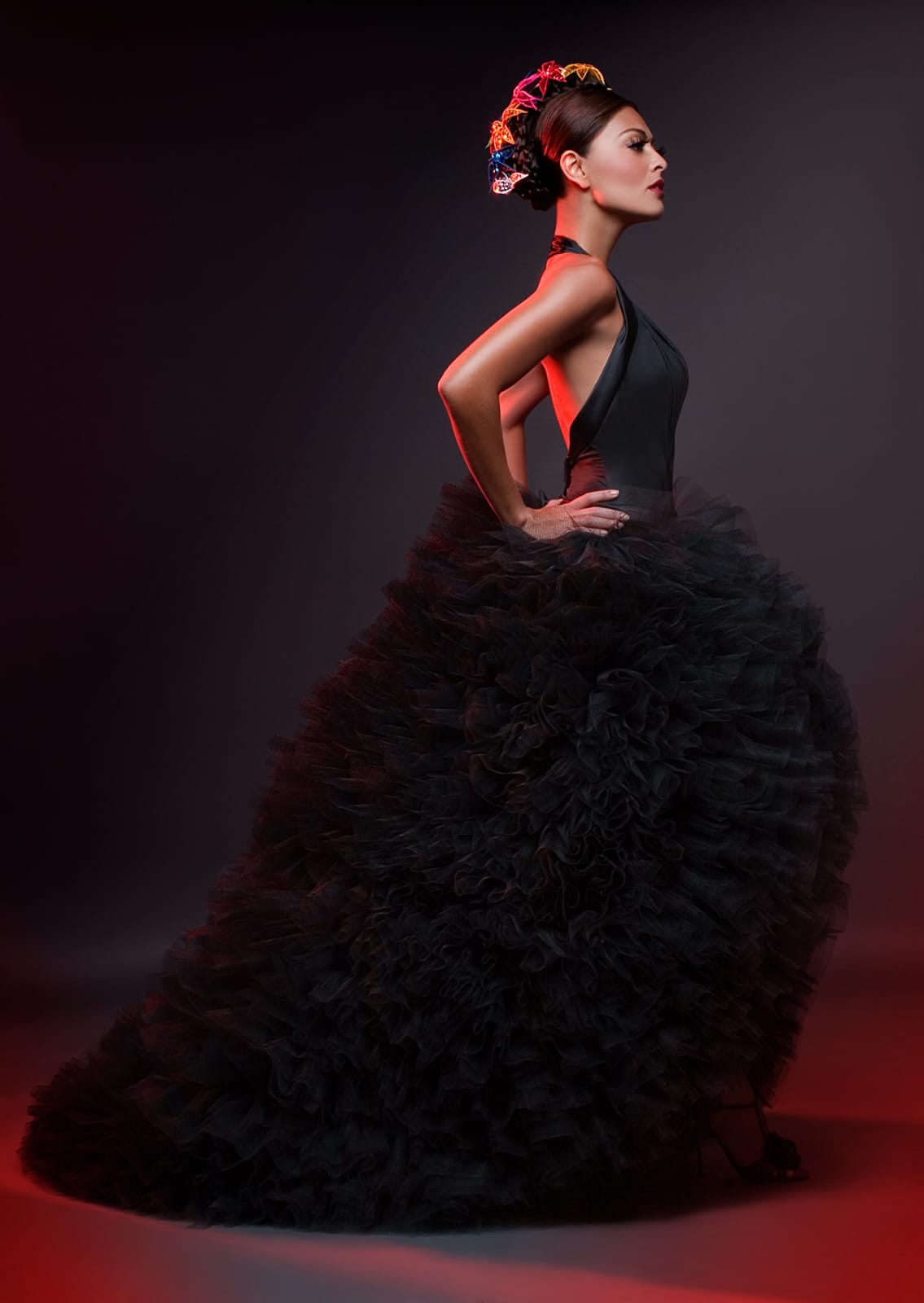 notícia Estilista Guilherme Tavares apresenta Coleção Monarquia: Um Combate ao Etarismo com sofisticação e inclusão