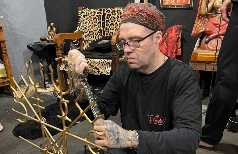 notícia Danilo Coppini: Do Passado Turbulento ao Presente Inspirador, o Exemplo de um Sacerdote Autêntico