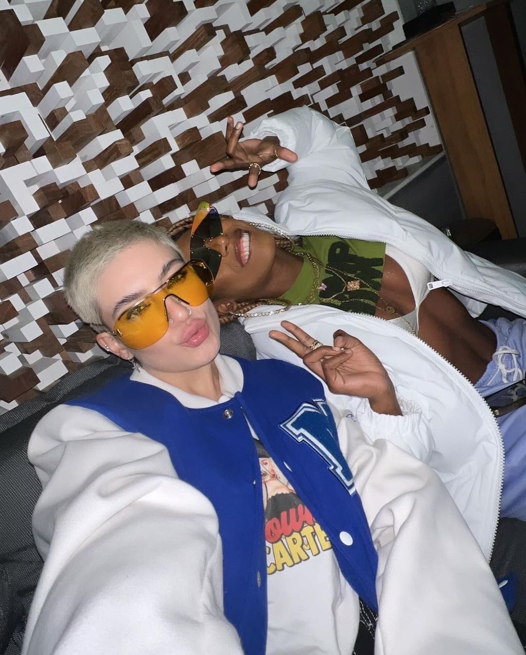 notícia Clau convida MC Soffia para “Medusa”, hino feminista cheio de energia e empoderamento