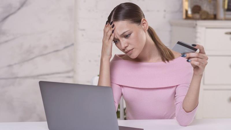 notícia O Vilão do Crédito: Como as compras de final de ano comprometem o orçamento