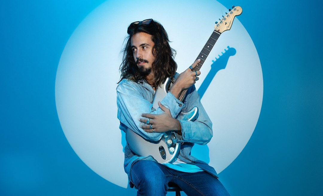 notícia Lucca Fortuna faz de álbum de estreia uma viagem escapista que inclui pop, alternativo e MPB