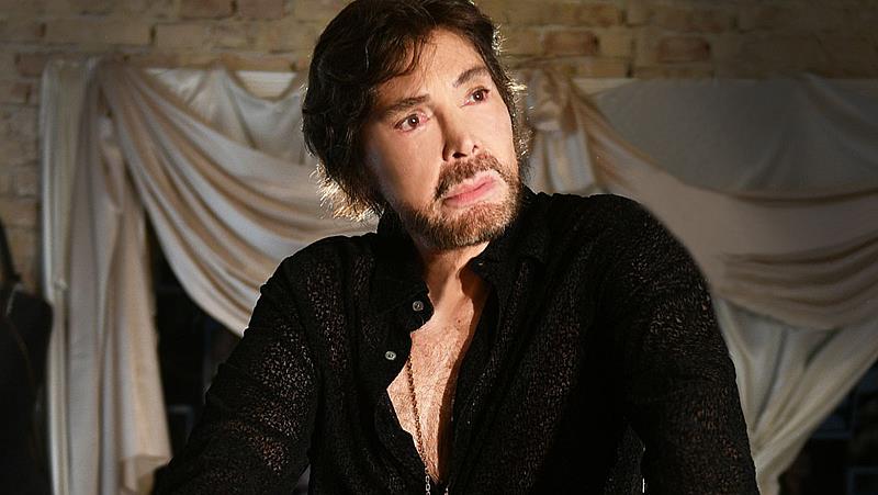 notícia Juan de Bourbon lança EP e anuncia turnê em homenagem a Cauby Peixoto