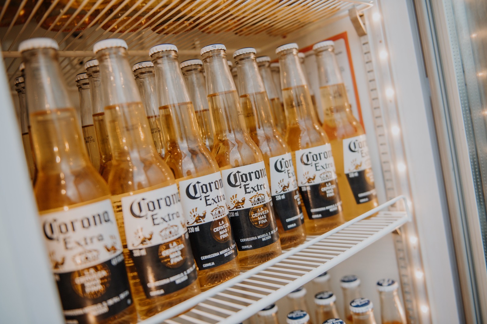 notícia Premium no topo: Corona é eleita a marca de cerveja mais valiosa do mundo pelo segundo ano consecutivo