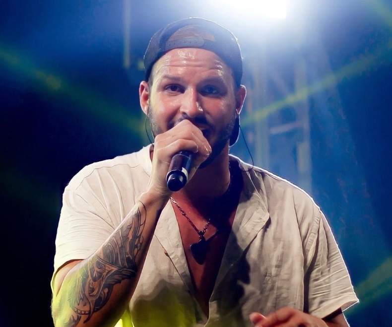 notícia Não Ficou de Fora! Thiago Yyoo Confirma Presença no Palco Principal do Sesc Verão de Rio das Ostras