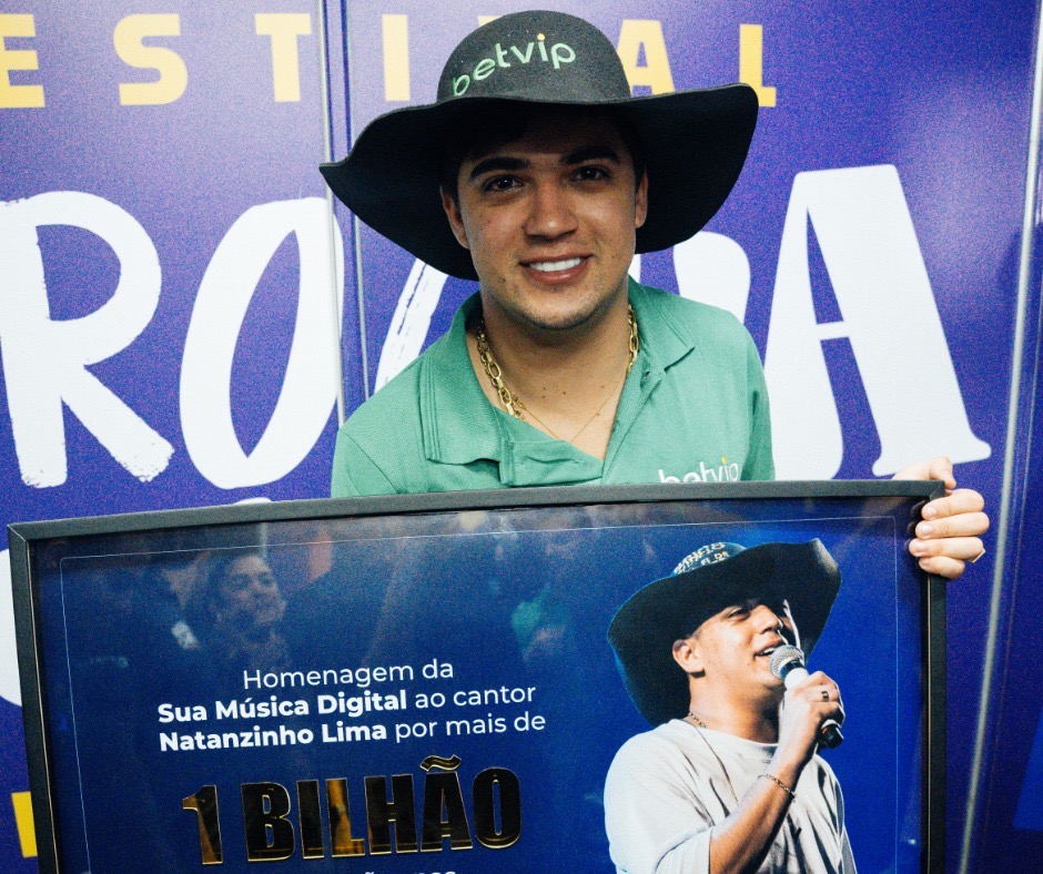 notícia Natanzinho Lima alcança 1 bilhão de streams nas plataformas digitais
