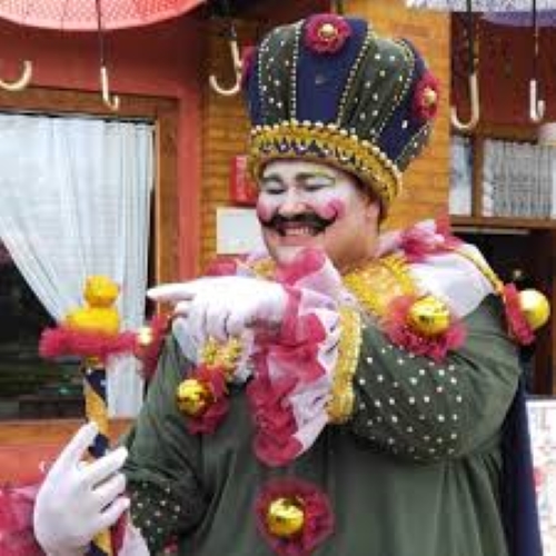 notícia Vila Don Patto destaca programação carnavalesca especial com bloquinho e personagens da folia