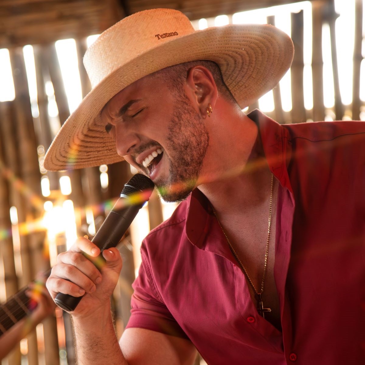 notícia Raul Martins cresce no cenário musical e celebra novo lançamento