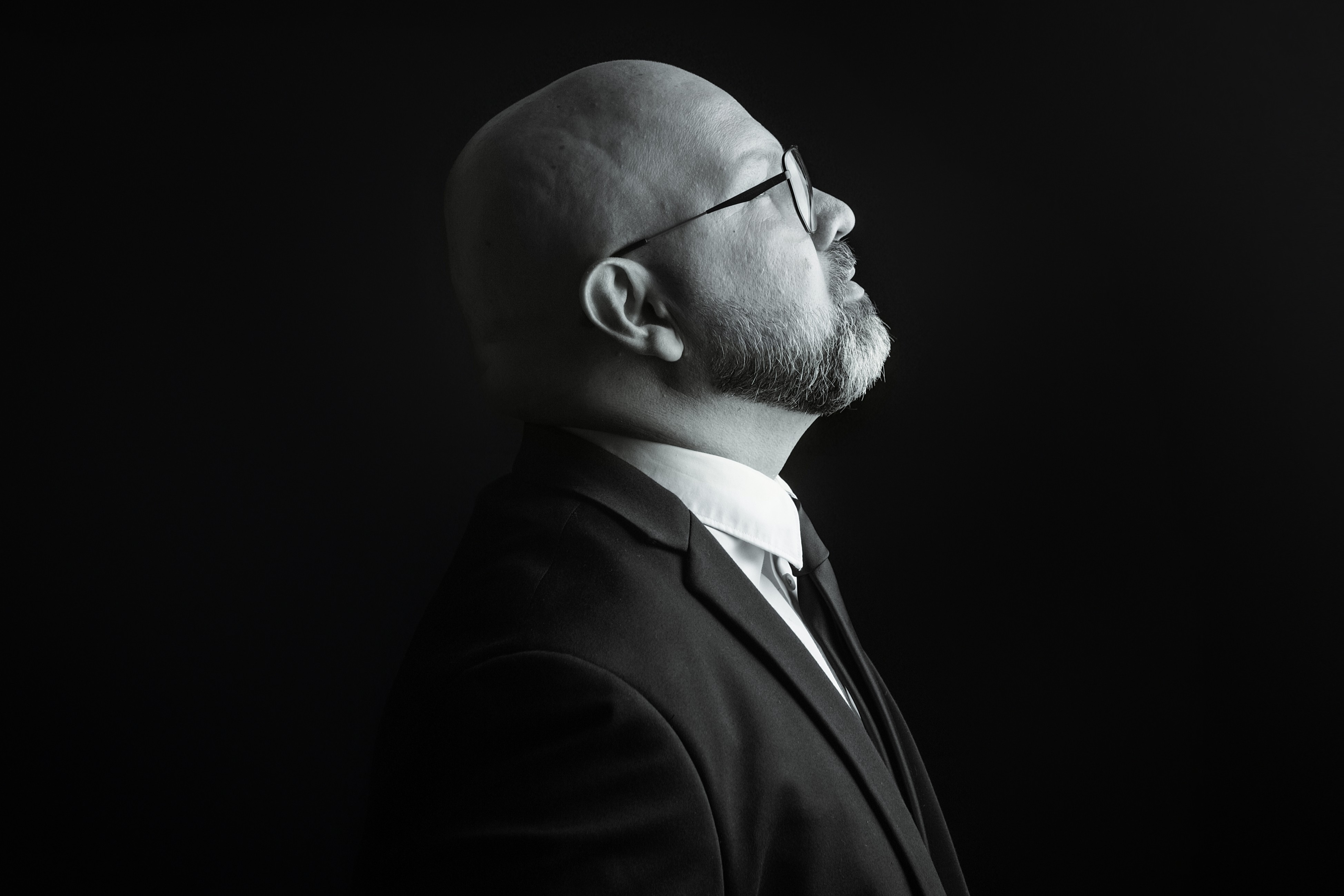 notícia Jônatas Ambrozio lança música com Orquestra Sinfônica do Paraná e produção de Misa Jr.