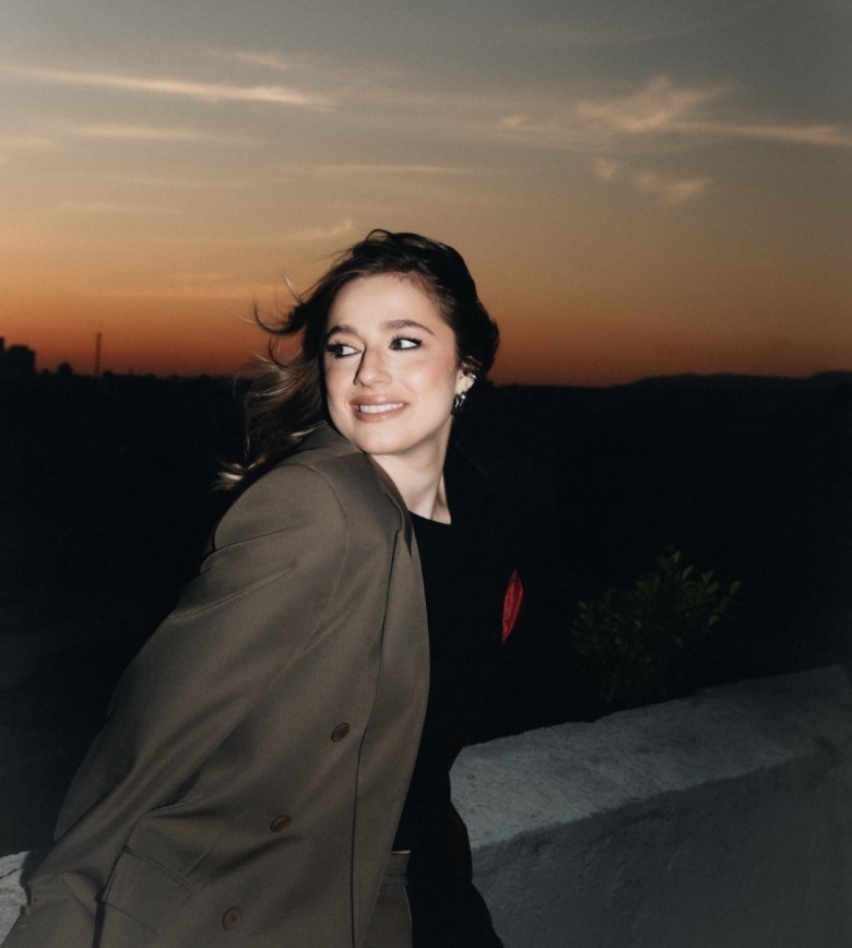 notícia Cantora Giana celebra sucesso e marca presença VIP no Camarote Salvador nesta quinta (27)