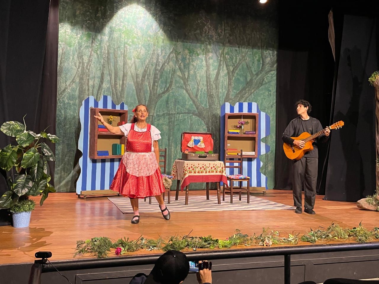 notícia Teatro infantil: “Casamento de Dona Baratinha” anuncia curta temporada no Teatro West Plaza