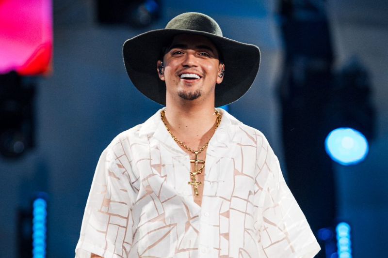 notícia Paracuru Folia recebe multidão no terceiro dia de festa com Natanzinho, Jonas Esticado e Lorim Vaqueiro