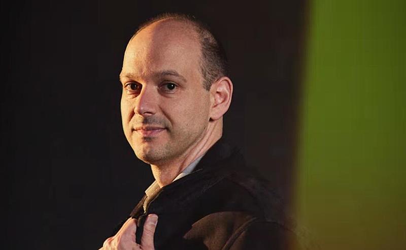 notícia Cantor Di Marson lança novo EP “Estrelas Carentes” 