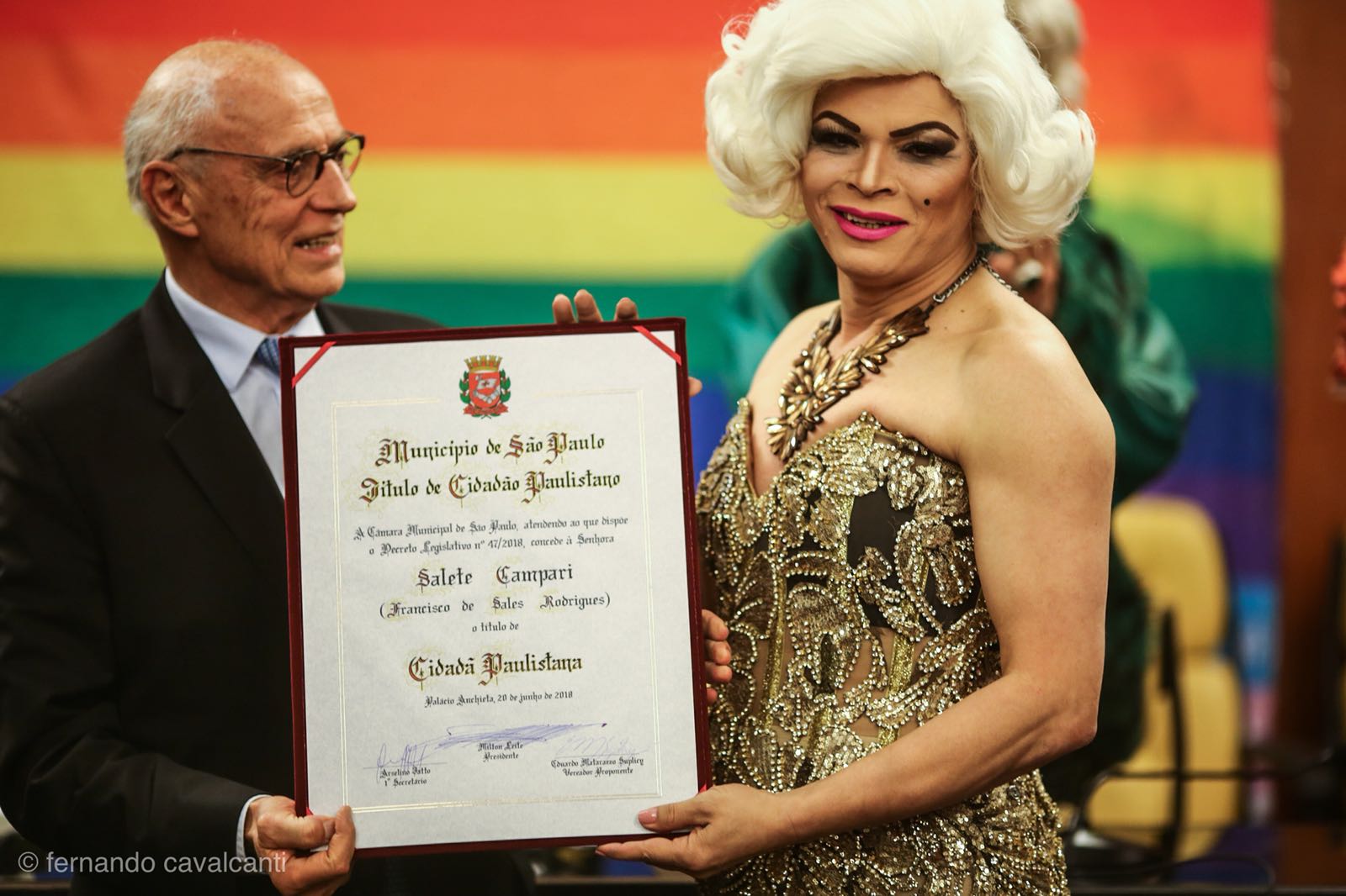 notícia Salete Campari recebe o título de Cidadã Paulistana das mãos do Vereador Eduardo Suplicy na Câmara Municipal de São Paulo