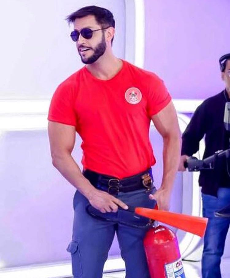 notícia Rick Moreno, o Bombeiro da Eliana, faz presença vip na Felps Profissional durante a feira Curitiba Beauty Hair 2018