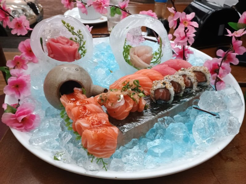 notícia Restaurante Japan Tower aguça os amantes da cozinha japonesa ao levar sabor e arte à mesa
