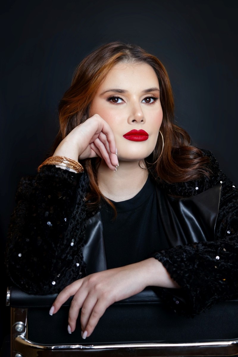 notícia “Assessoria da nova geração”: No Dia do Jornalista, Giovanna Velloso celebra nova fase à frente da Velloso Press & Co.