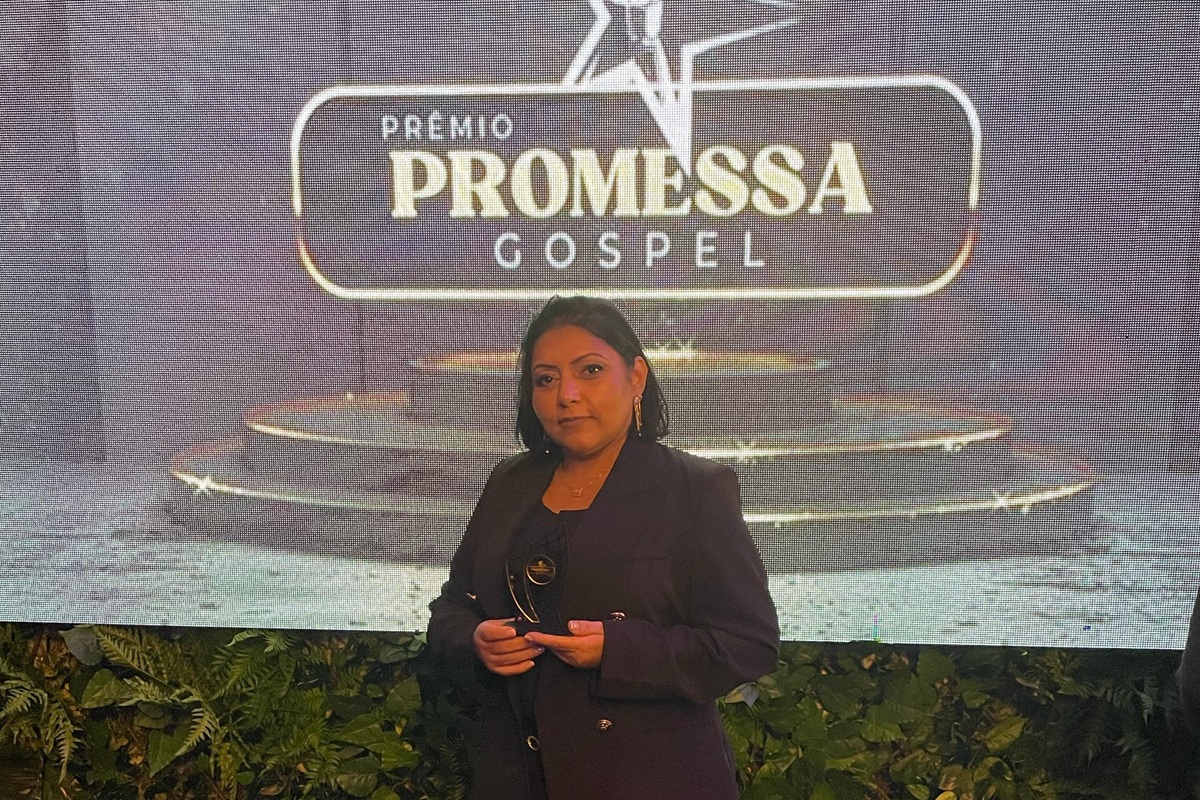 notícia Amanda Lage é destaque no Prêmio Promessa Gospel 2025 e conquista o título de 