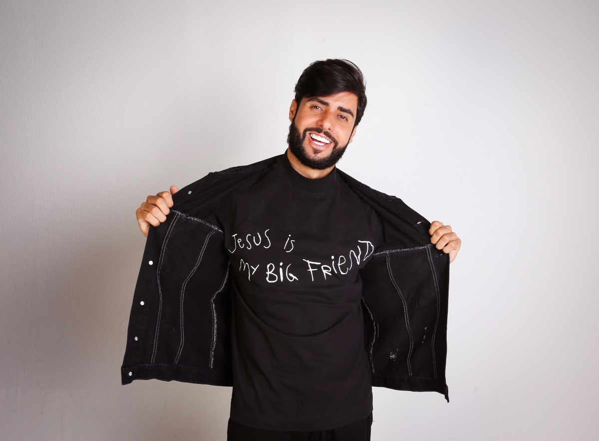 notícia Thiago Solrac: do luto à fé, o influenciador que emociona milhões com sua missão de amor