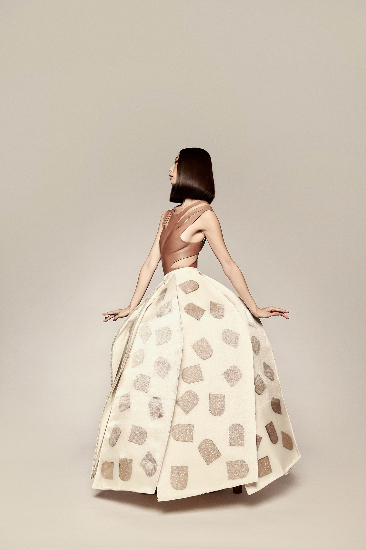 notícia Alunos da Firjan SENAI unem arquitetura e moda em peças sustentáveis para desfile da Fevest 2025