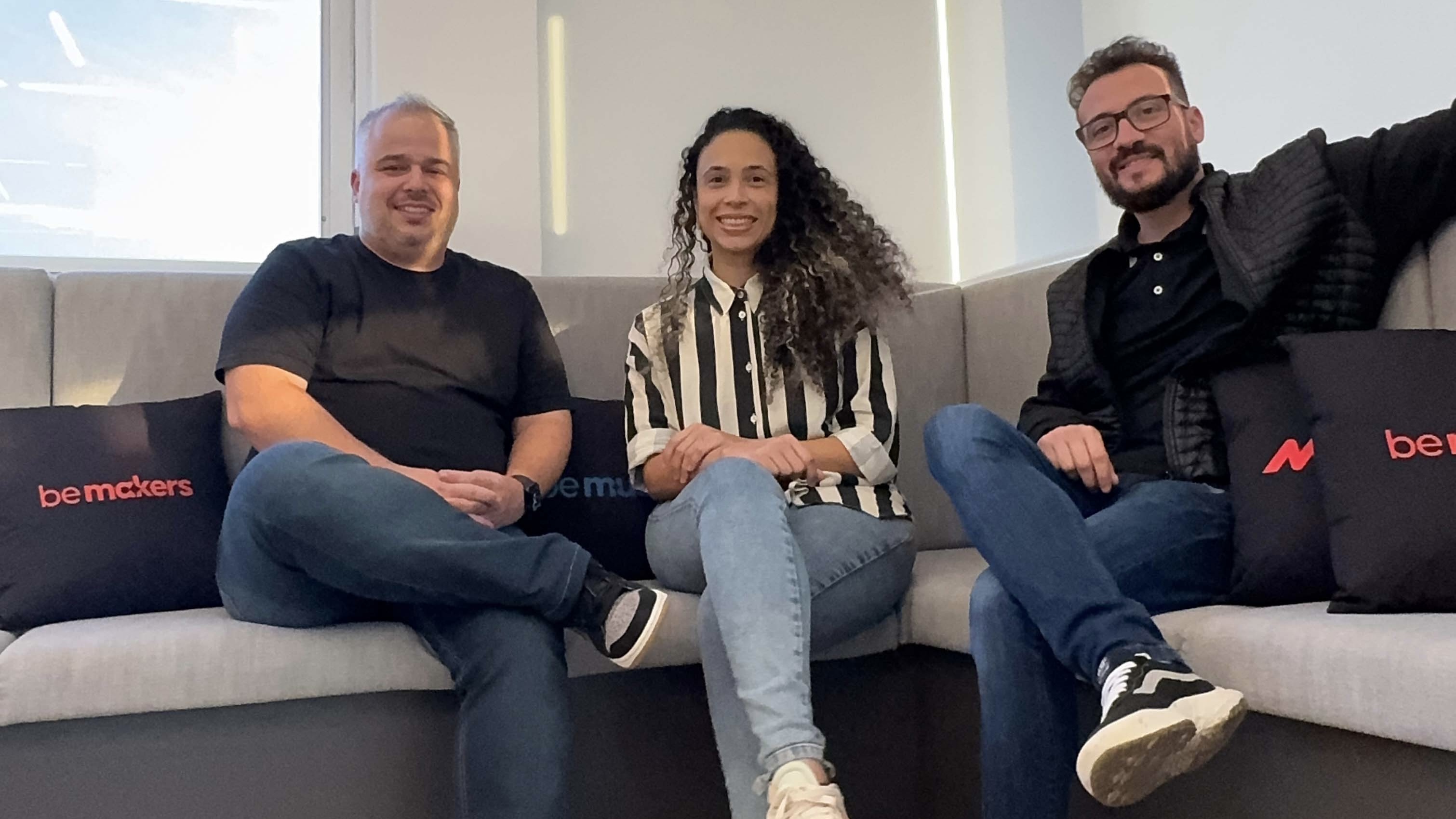 notícia Be Makers aposta na nova geração de artistas independentes e revela talentos como Maria Victoria e Greg e Gont