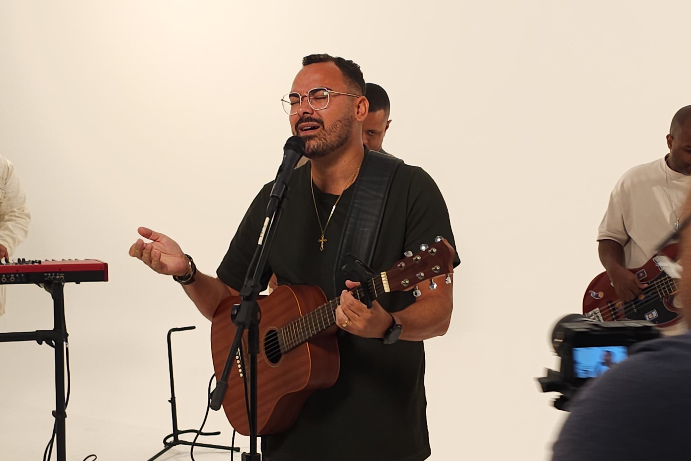 notícia Com pegada MPB, Thiago Augustho lança a música 