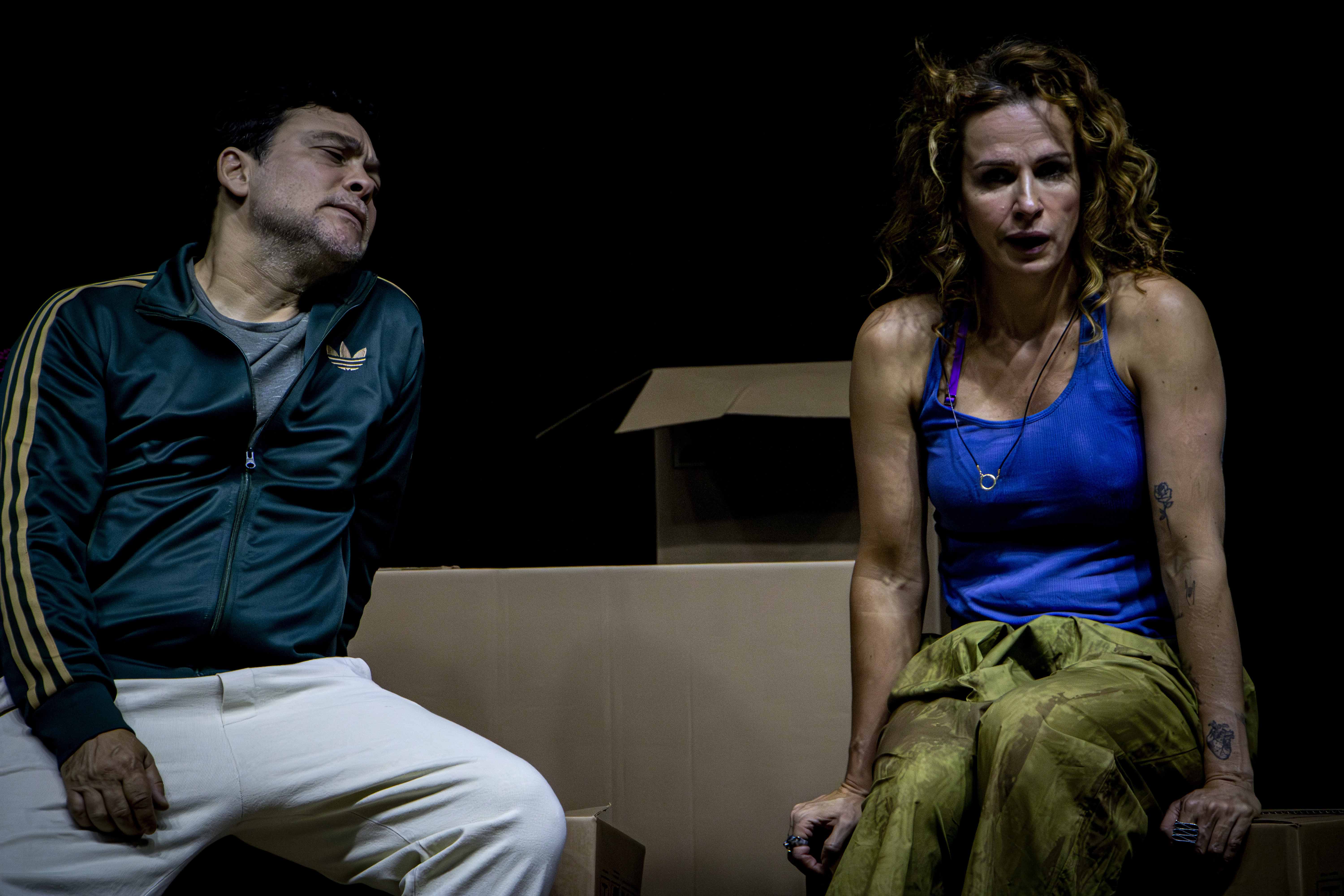 notícia Com Francisca Queiroz e Claudio Gabriel, “Ela, e Algumas Histórias” estreia no Teatro Glaucio Gill