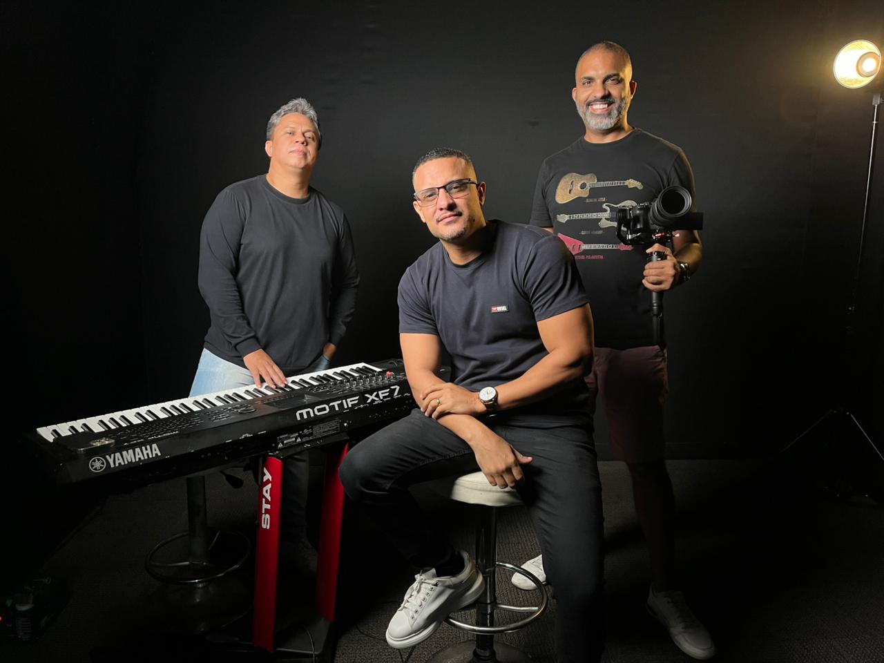 notícia Junior Silva lança série de covers no YouTube e compartilha mensagens de fé através da música