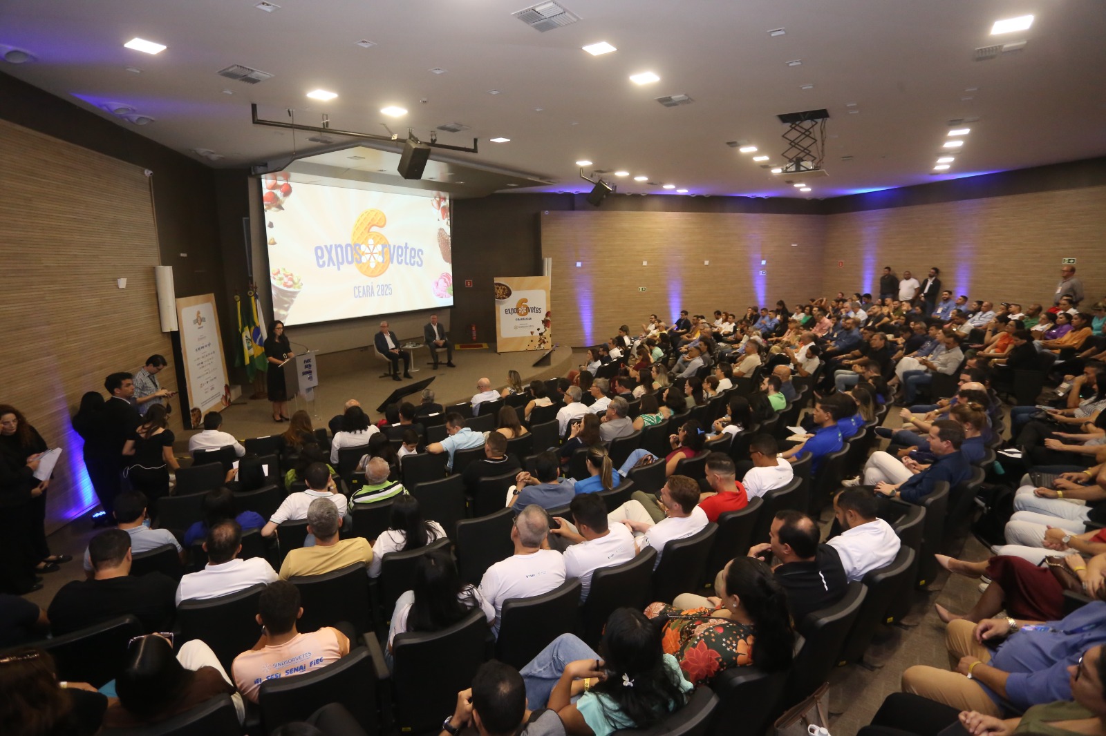notícia Exposorvetes 2025 encerra 6ª edição com geração de negócios, homenagens e fortalecimento do setor no Ceará