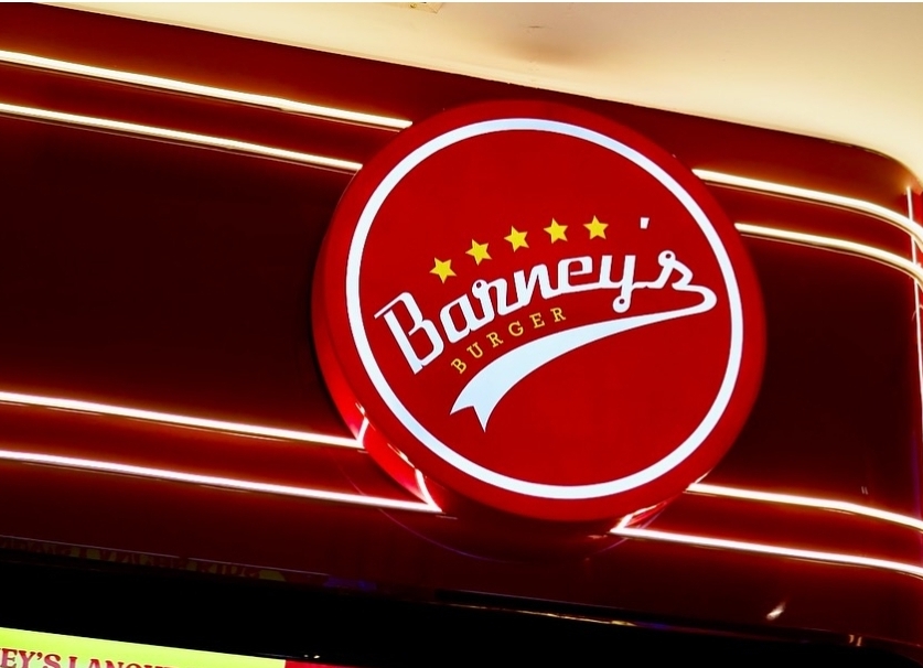 notícia Sabores cearenses conquistam o Iguatemi: Barney’s Burger e Estela Pizza ampliam presença e celebram trajetória de sucesso