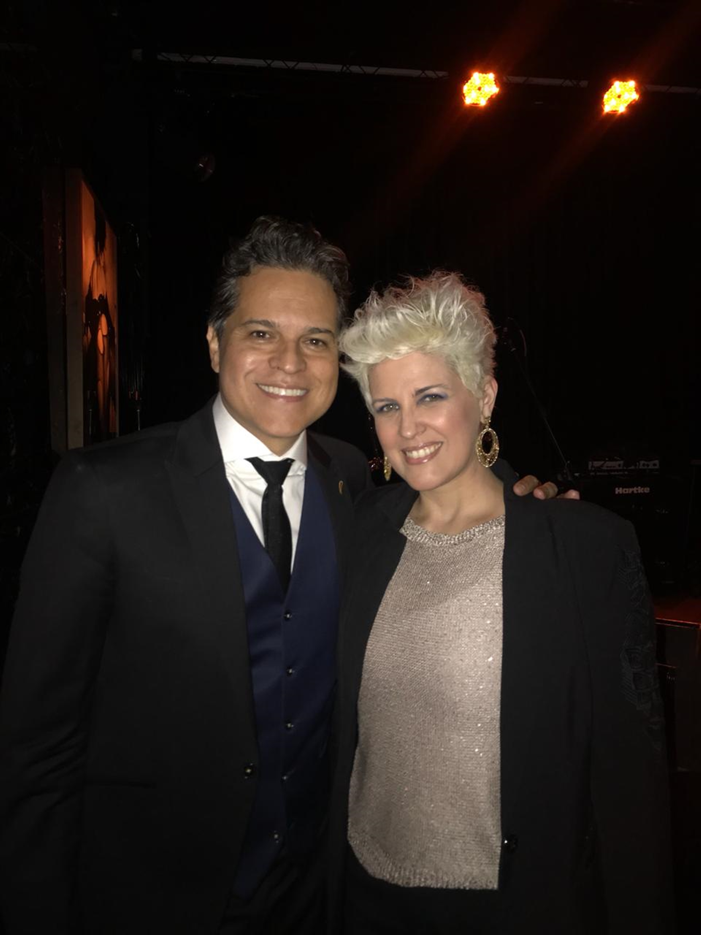 notícia Juan Alba faz novo show em São Paulo e é aplaudido por sua mãe fictícia  