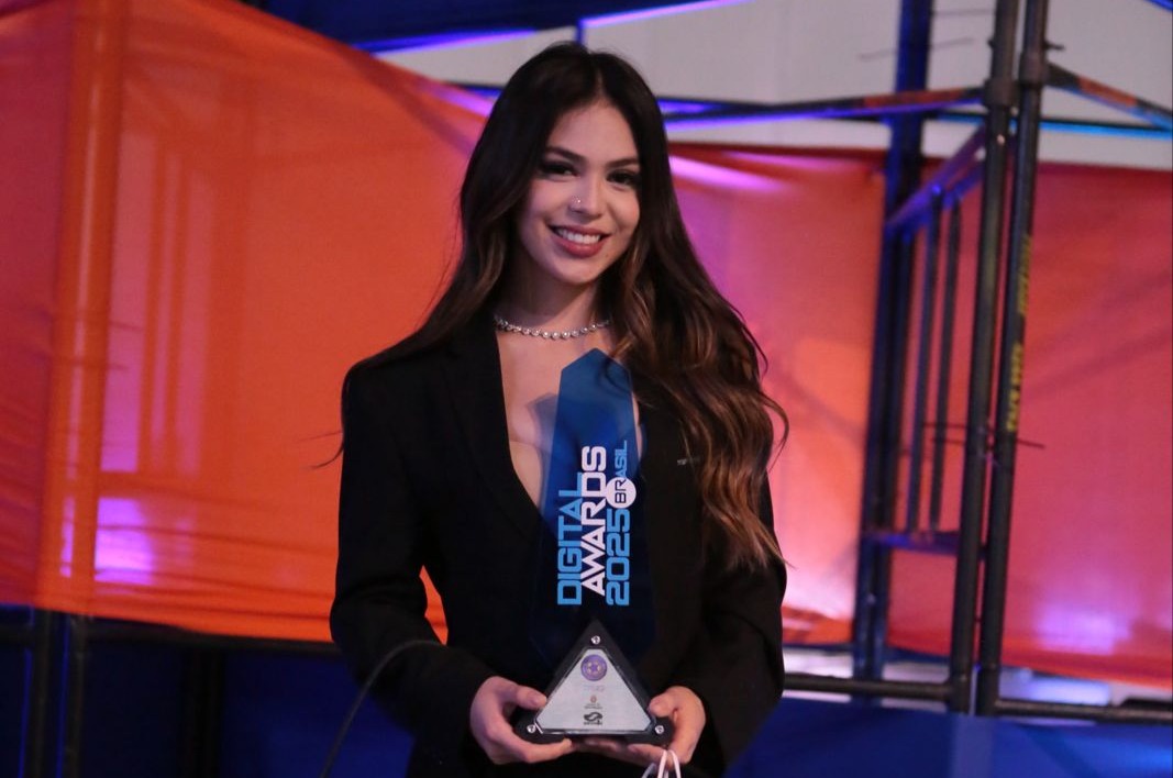 notícia Melody e Juceir Jr., do “Estrela da Casa”, brilham no Digital Awards BR 2025