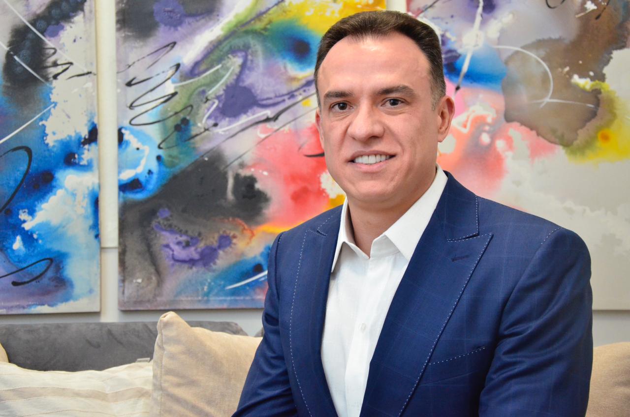 notícia A cura dos vícios existe? Bispo Rogério Formigoni apresenta o chamado Museu dos Vícios