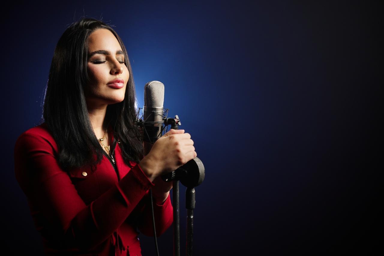 notícia Perlla lança o hit “Jeová Jireh” em versão pagode