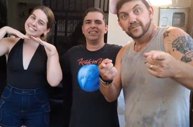 notícia Poeta Thiago Winner visita Edy e Raissa, ex-BBB 25