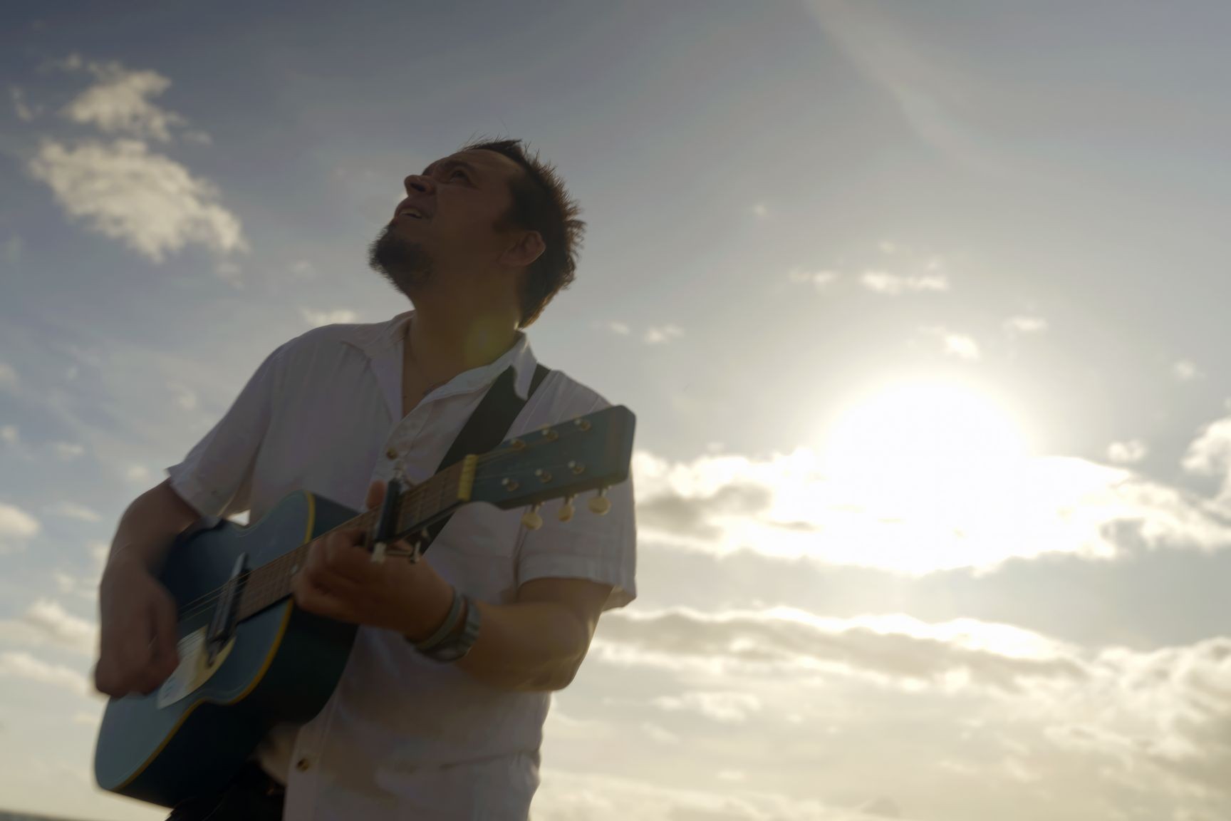 notícia Dadai transforma superação e sensibilidade em música no single “Rios de Água Viva”