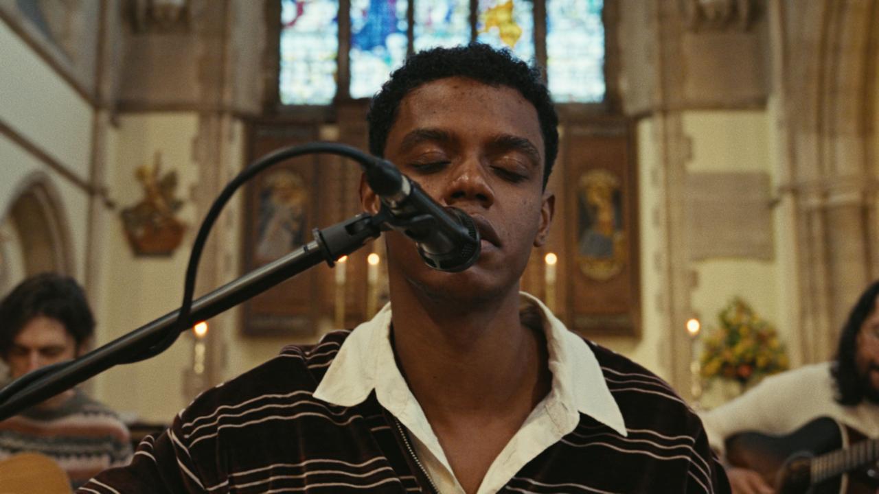 notícia José Jr. lança projeto gravado em igreja histórica de Londres e explora sonoridade inspirada no Fado