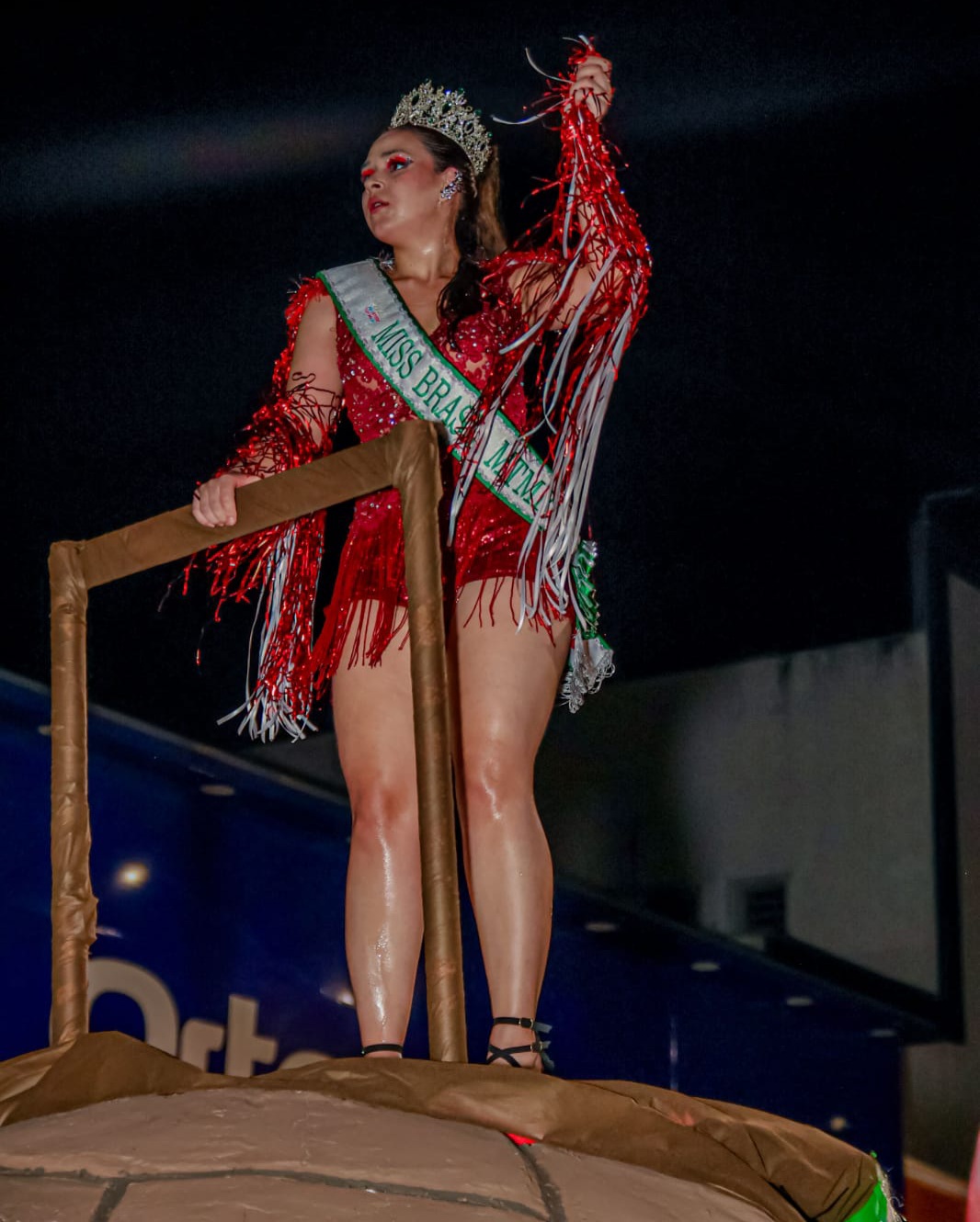 notícia THAÍS GALANNIS BRILHA NA RETOMADA DO CARNAVAL 2026 EM SÃO JOSÉ DOS CAMPOS