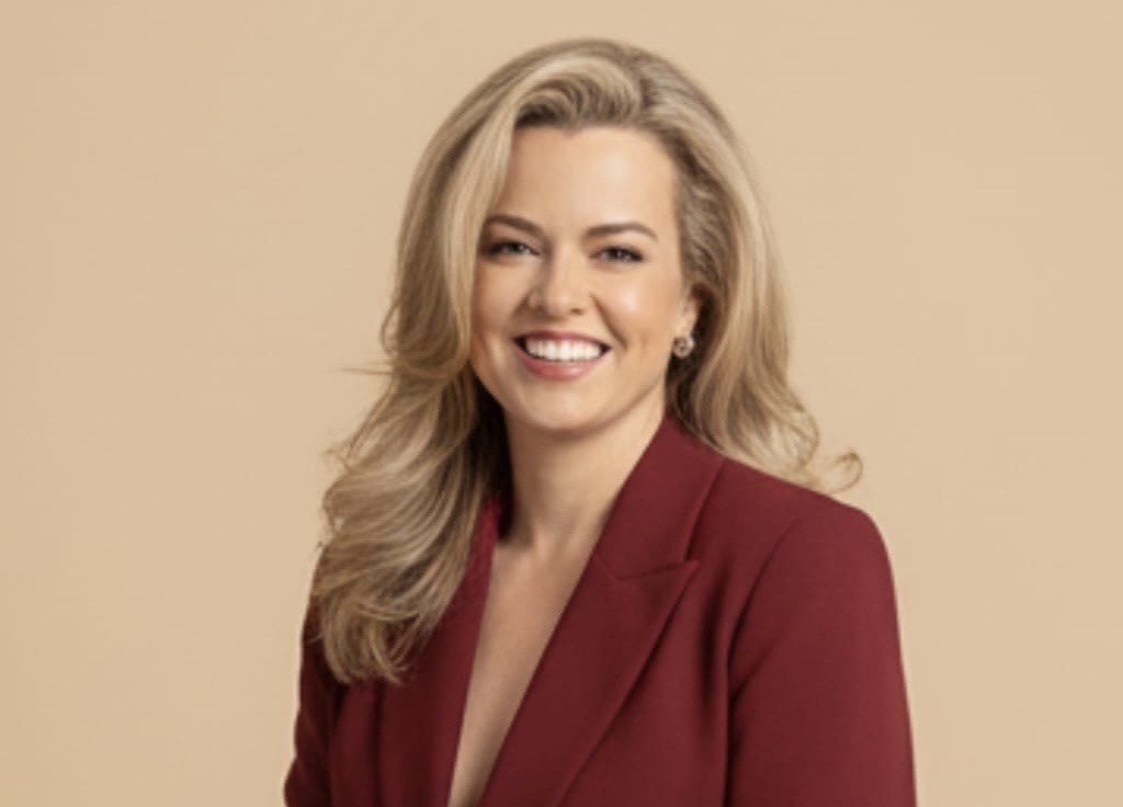 notícia Livro erótico brasileiro explora ascensão dos fetiches digitais e a nova economia do desejo