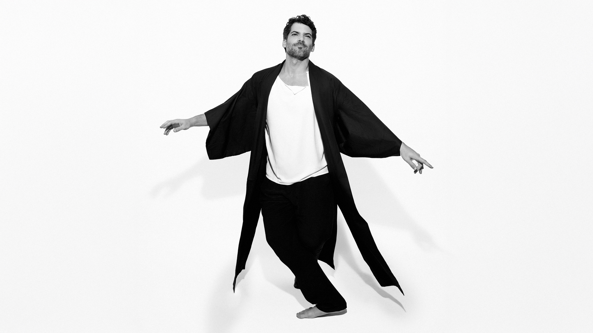 notícia Festival de Curitiba recebe o espetáculo “O Sexo do Vento”, estrelado por Dude São Thiago 